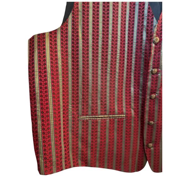 Men's Striped Red Vest - Picture 6 of 15